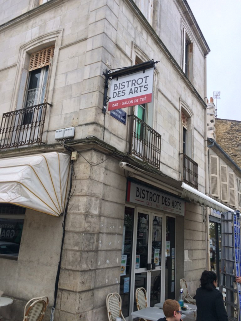 le bistrot des arts  Restaurant à Rochefort (17300)  Adresse et