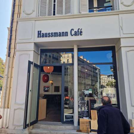 Haussmann Café