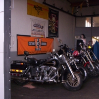 Roadside Garage 02