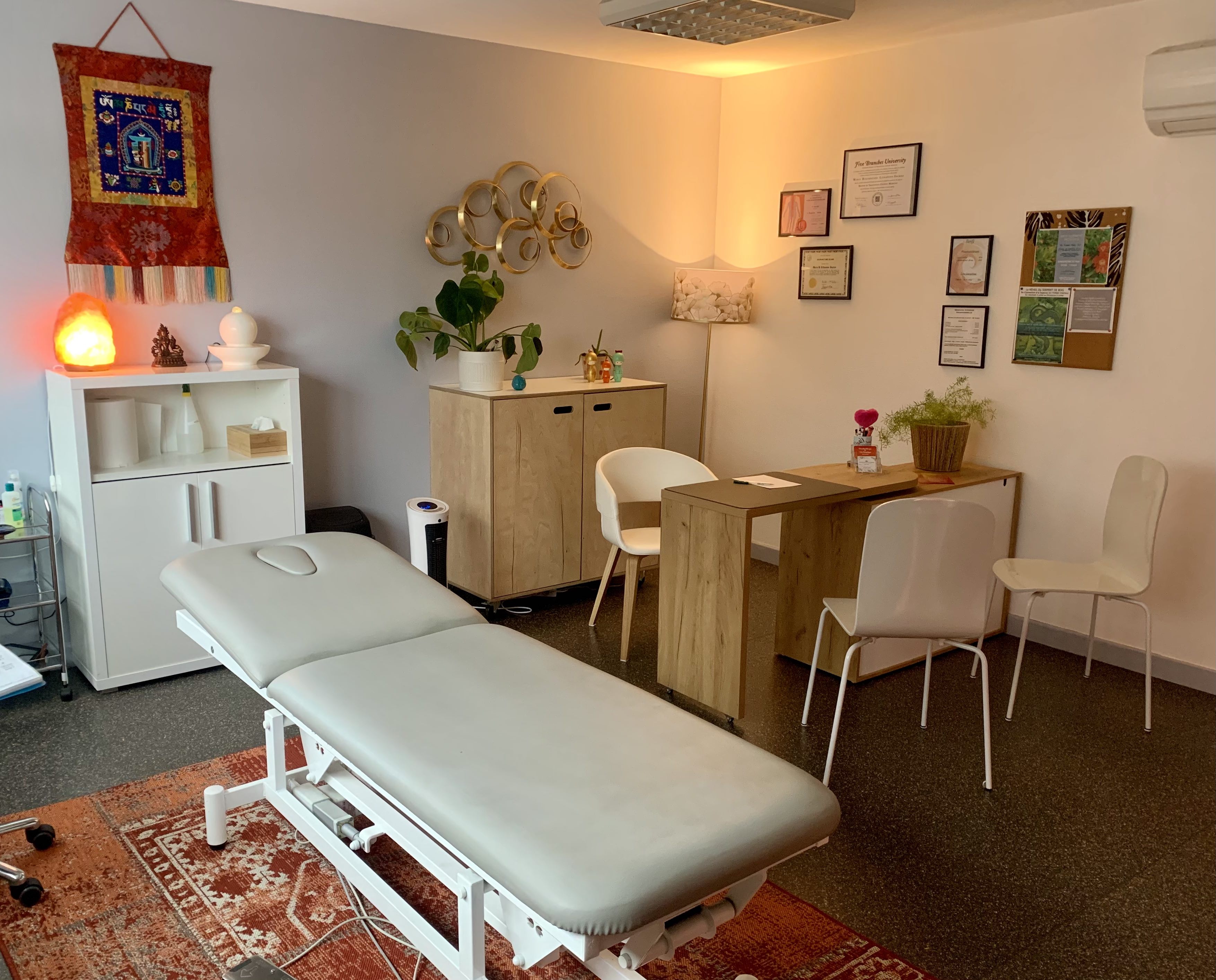 salle-de-soins-village-d-entreprise-2.jpg