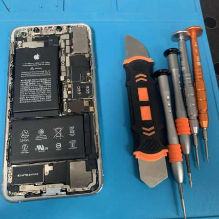 Bollene Repair'phone